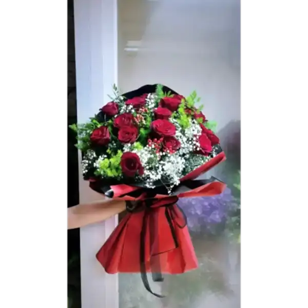 15 Kırmızı Gül Buketi