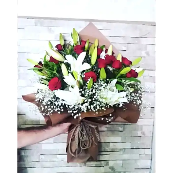 Lilyum Kırmızı Gül Buketi
